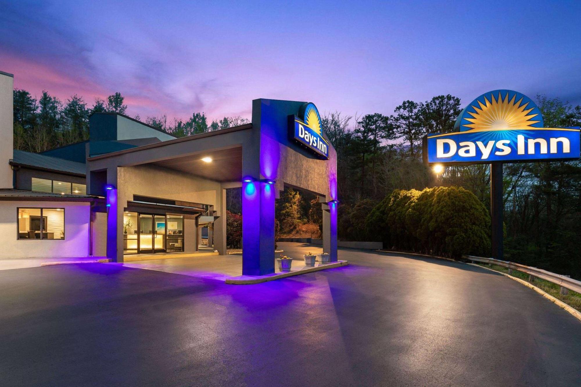 Days Inn By Wyndham Chattanooga Lookout Mountain West Exterior photo